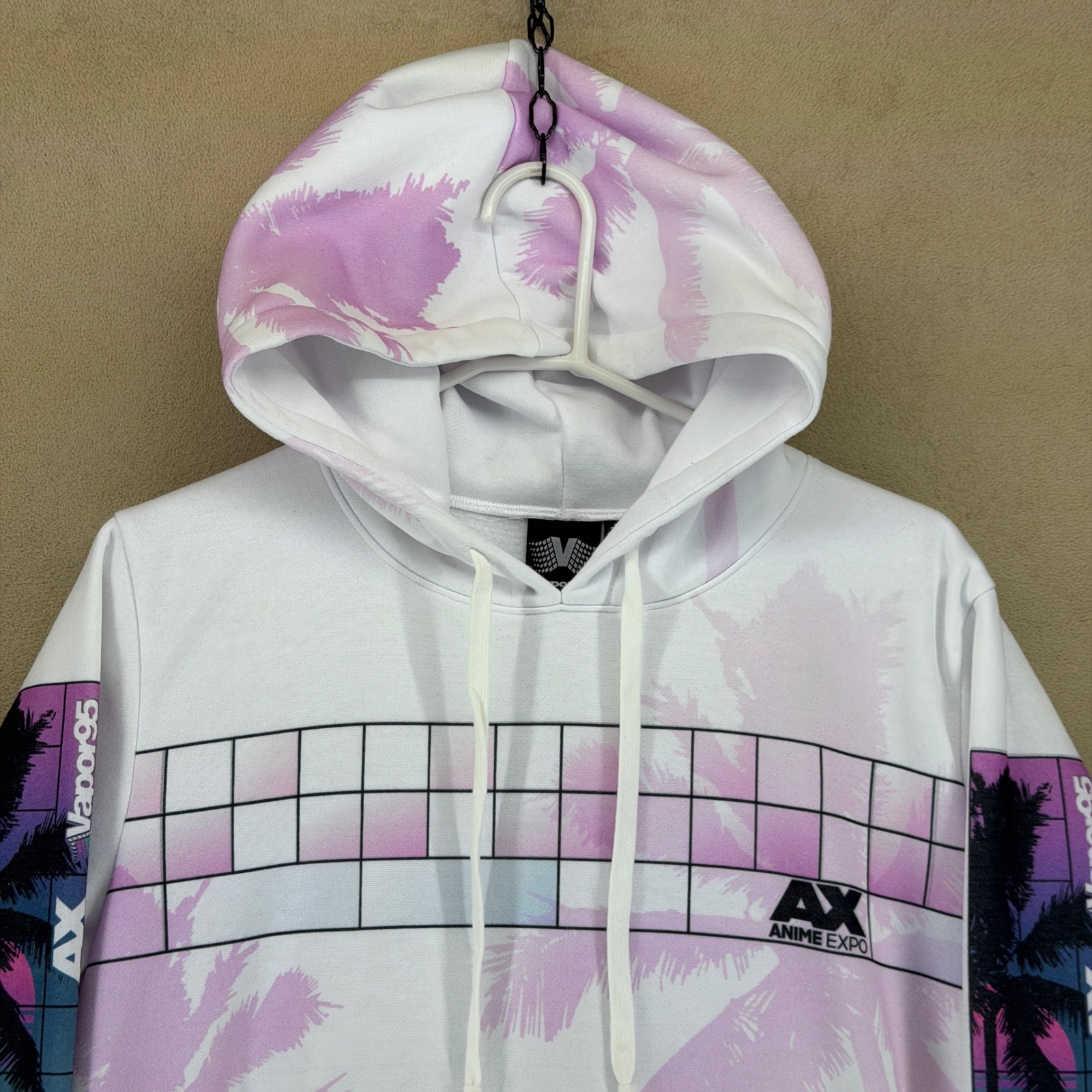 Vapor95 Ax Anime Expo Hoodie Anime Graphic Print White Adult Size M — image 2 of 8